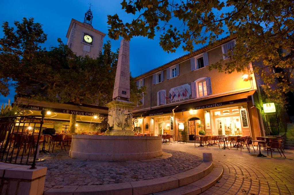 Le Vieux Chateau Aiguines Esterno foto
