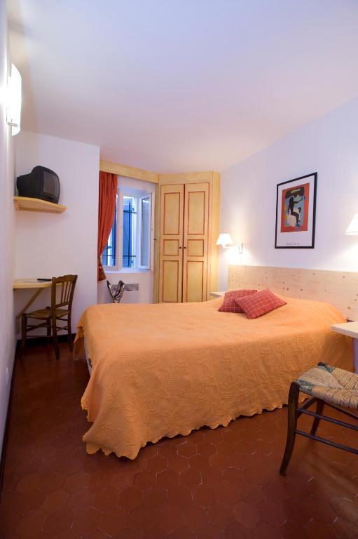 Le Vieux Chateau Aiguines Esterno foto